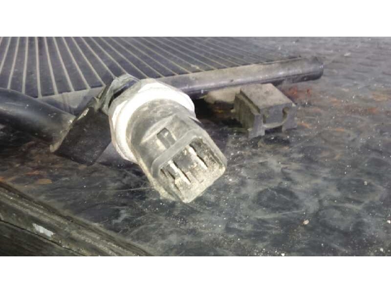 Recambio de condensador / radiador aire acondicionado para audi a4 berlina (b5) 2.4 referencia OEM IAM 8D0260403H  