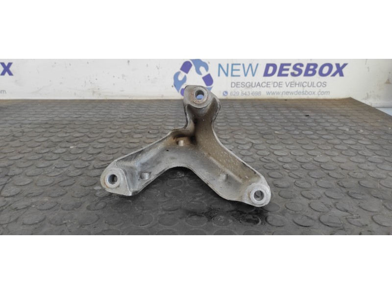 Recambio de soporte motor para seat exeo st (3r5)(2009>) 2.0 tdi referencia OEM IAM 8E0199308AR  