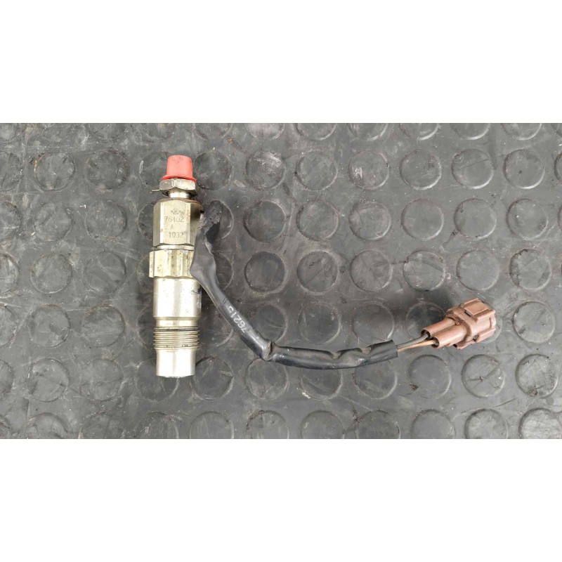 Recambio de inyector para nissan almera (n15) 2.0 diesel referencia OEM IAM 76402A1032  