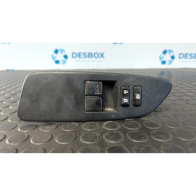 Recambio de mando elevalunas delantero izquierdo para toyota auris 1.4 turbodiesel cat referencia OEM IAM 7423202540  