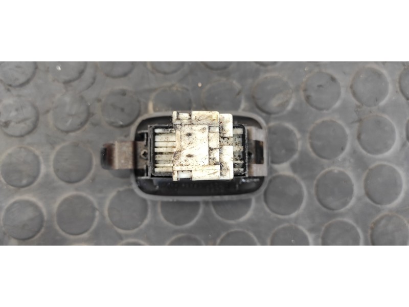 Recambio de mando elevalunas trasero derecho para nissan pick-up (d22) td doble cabina navara referencia OEM IAM 8296029700  