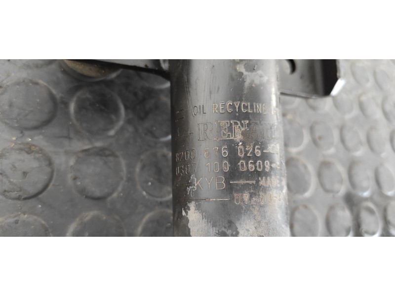Recambio de amortiguador delantero derecho para renault clio iii 1.5 dci diesel referencia OEM IAM 8200676026  