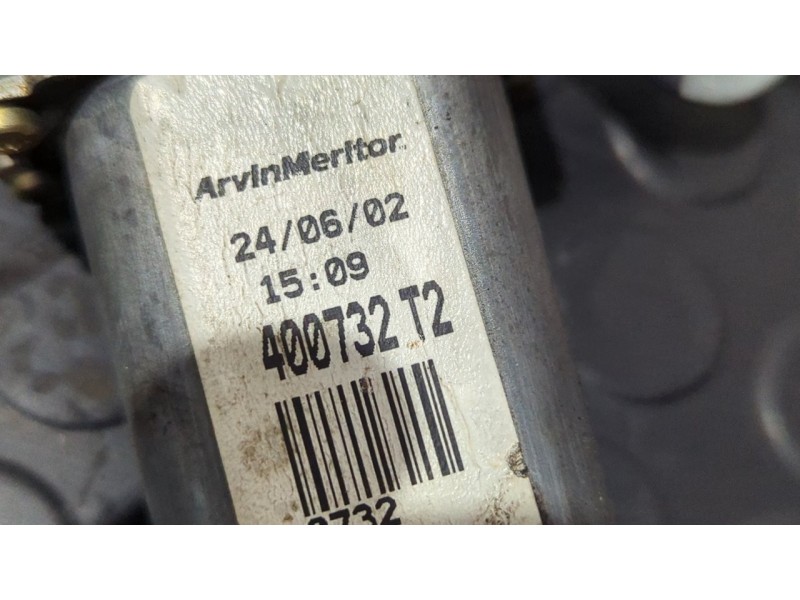 Recambio de elevalunas delantero derecho para renault clio ii fase ii (b/cb0) authentique referencia OEM IAM 117312  