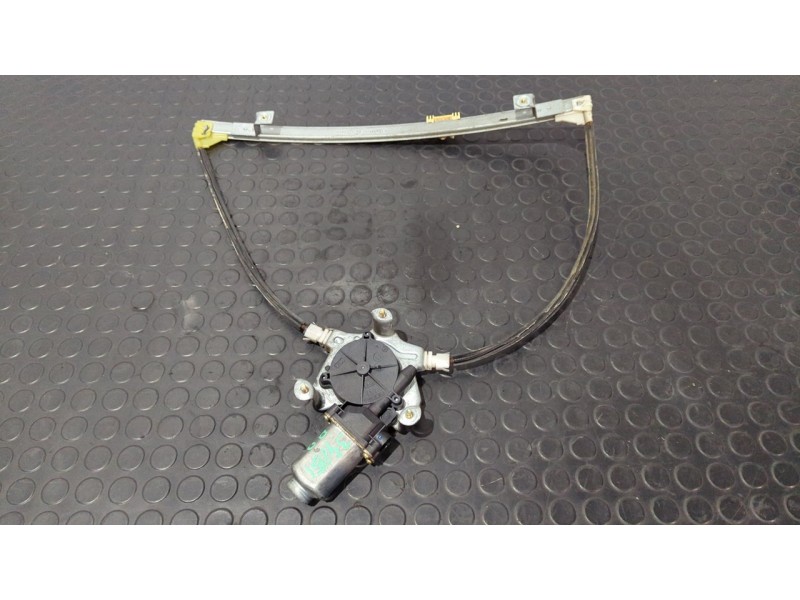 Recambio de elevalunas delantero derecho para renault clio ii fase ii (b/cb0) authentique referencia OEM IAM 117312  