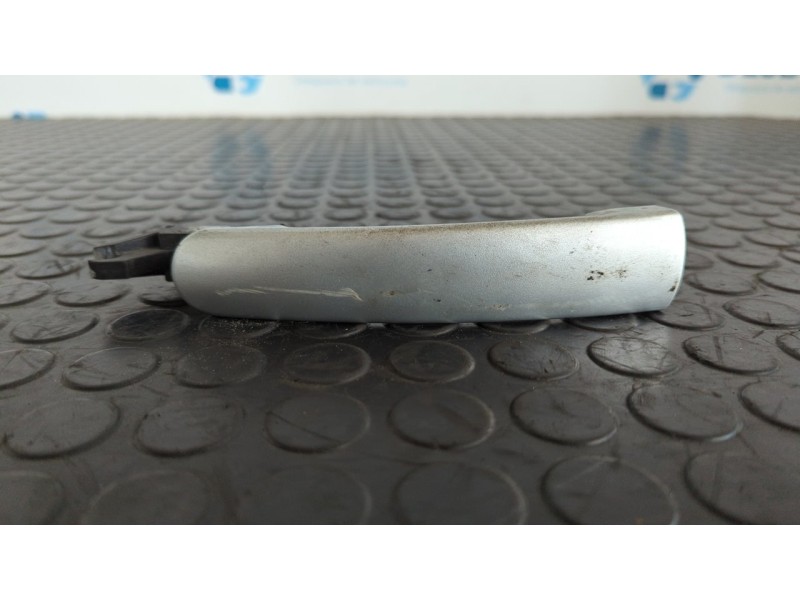 Recambio de maneta delantera izquierda para audi tt (8n3/8n9) 1.8 t coupe (132kw) referencia OEM IAM 3B0837207  