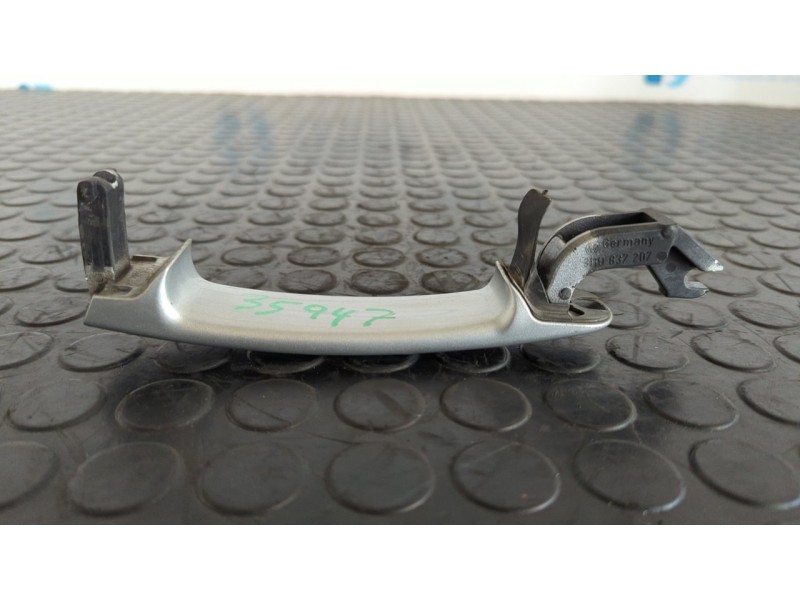 Recambio de maneta delantera izquierda para audi tt (8n3/8n9) 1.8 t coupe (132kw) referencia OEM IAM 3B0837207  