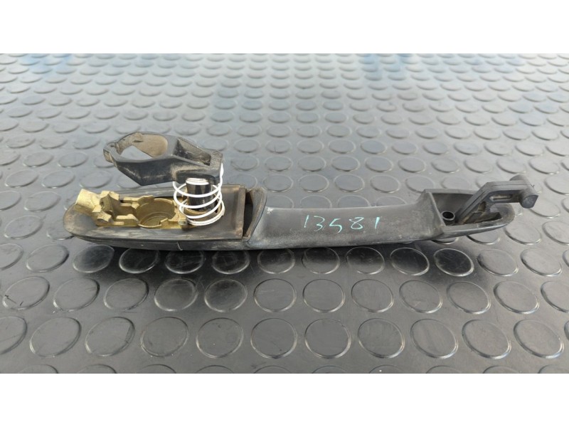 Recambio de maneta delantera derecha para mercedes-benz vaneo (w414) furgoneta compacta cdi (414.700) referencia OEM IAM 0007602