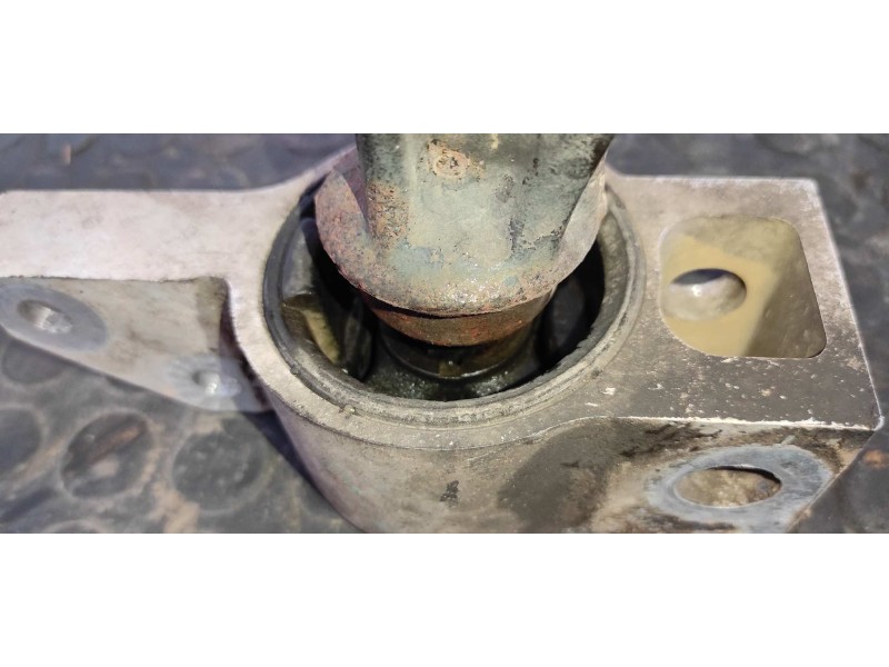 Recambio de brazo derecho inferior delantero para audi a3 (8p) 2.0 tdi ambiente referencia OEM IAM 1K0407153G  