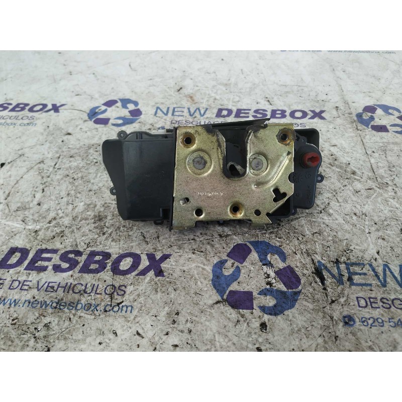 Recambio de cerradura puerta trasera izquierda para citroen c5 berlina 2.2 hdi sx automático referencia OEM IAM   