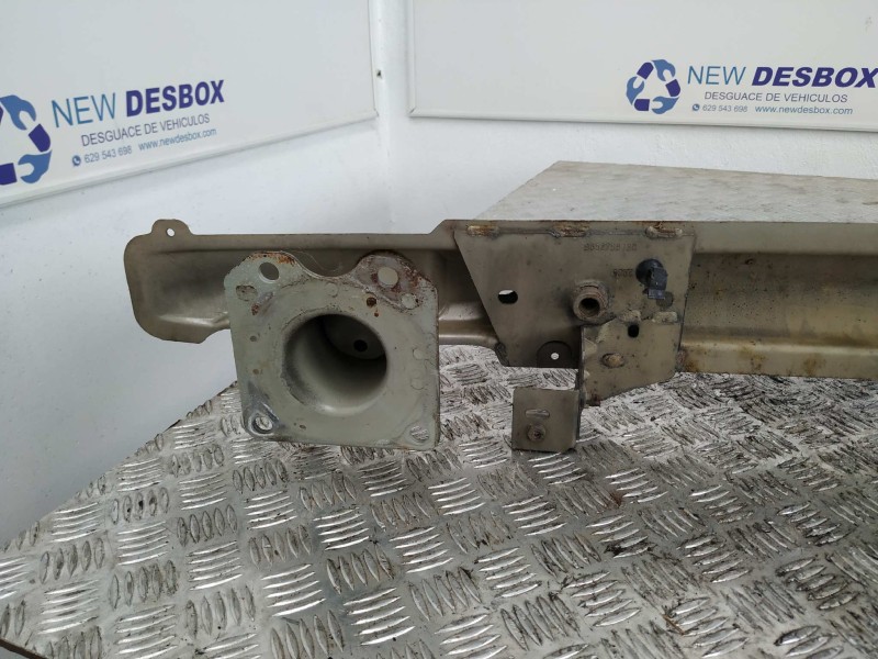 Recambio de refuerzo paragolpes delantero para citroen c5 berlina 2.2 hdi sx automático referencia OEM IAM 9652798180  
