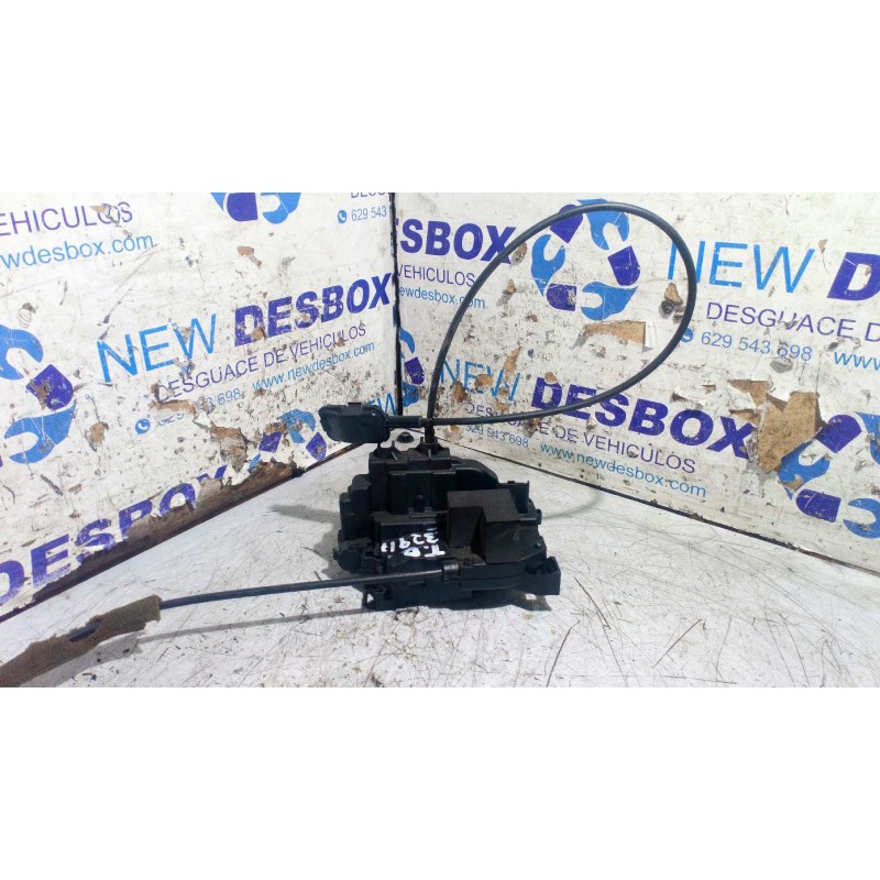 Recambio de cerradura puerta trasera derecha para renault clio iii 1.2 16v referencia OEM IAM 300129F  