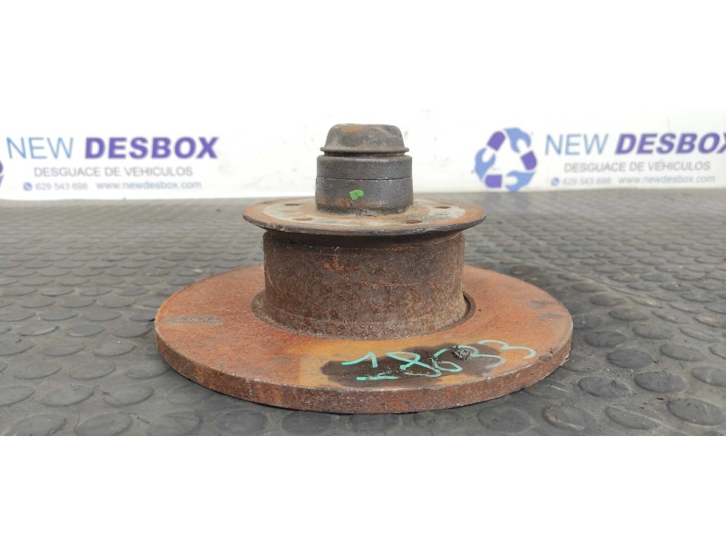 Recambio de juego discos freno delanteros para mercedes-benz clase e (w123) berlina+coupe 2.0 referencia OEM IAM   