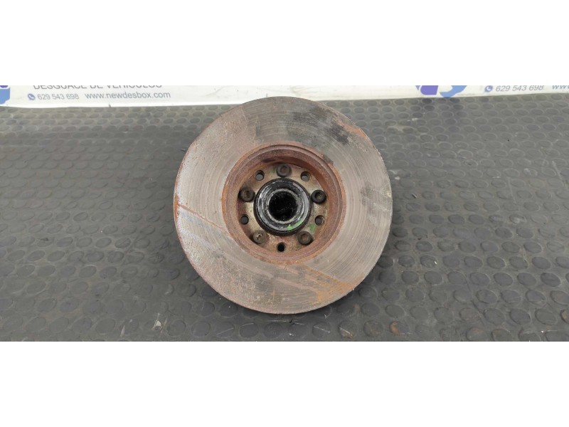 Recambio de juego discos freno delanteros para mercedes-benz clase e (w123) berlina+coupe 2.0 referencia OEM IAM   