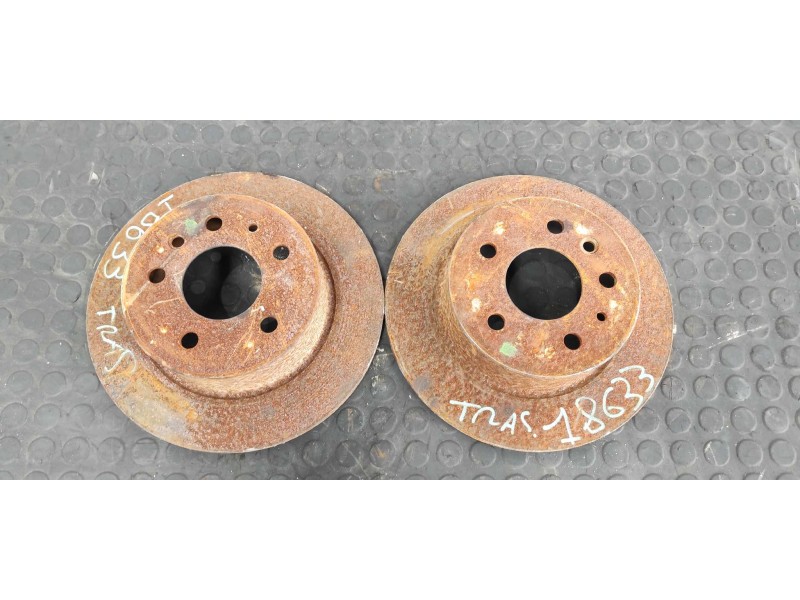 Recambio de juego discos freno traseros para mercedes-benz clase e (w123) berlina+coupe 2.0 referencia OEM IAM   