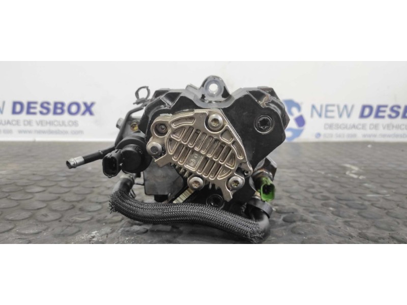 Recambio de bomba inyeccion para toyota corolla (e12) 1.4 turbodiesel cat referencia OEM IAM 221000N020  