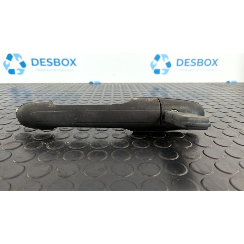 Recambio de maneta delantera izquierda para mercedes-benz vaneo (w414) furgoneta compacta cdi (414.700) referencia OEM IAM A0007