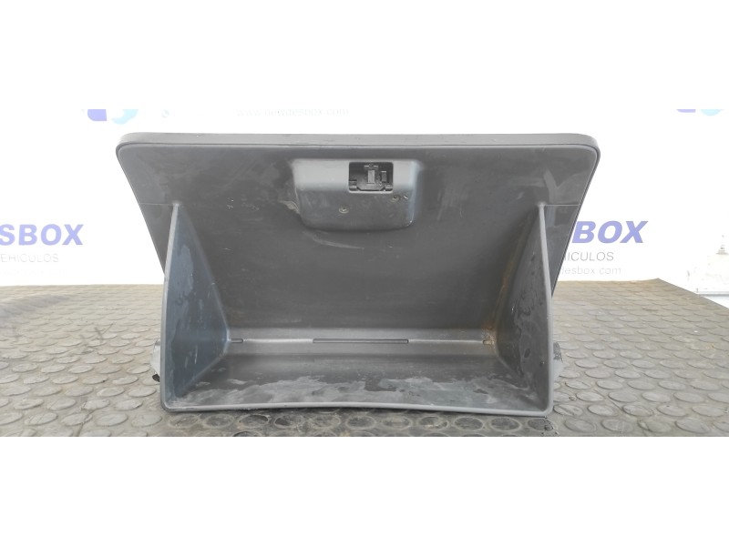 Recambio de guantera para suzuki grand vitara 3 puertas sq (gt) 2.0 td básico referencia OEM IAM 7341265D00  