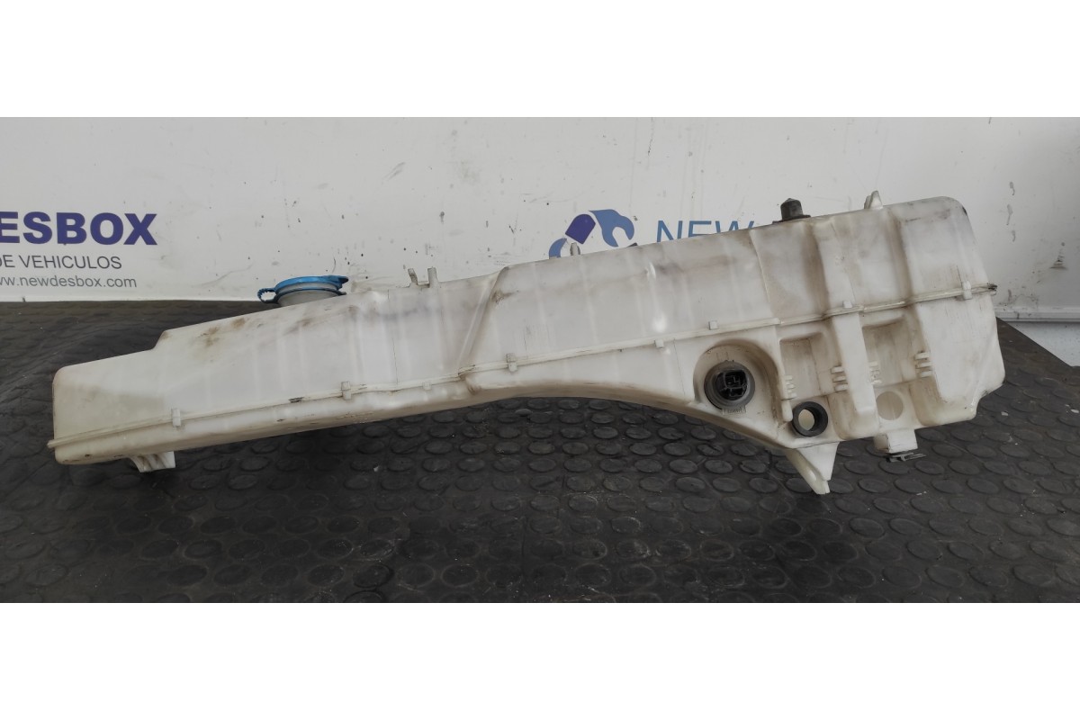 Recambio de deposito limpia para suzuki grand vitara 3 puertas sq (gt) 2.0 td básico referencia OEM IAM 060851126  