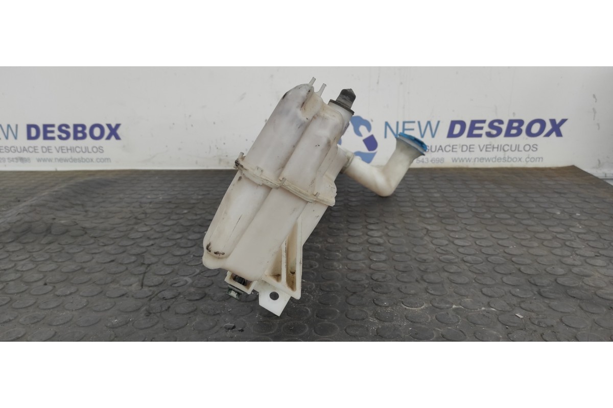 Recambio de deposito limpia para suzuki grand vitara 3 puertas sq (gt) 2.0 td básico referencia OEM IAM 060851126  