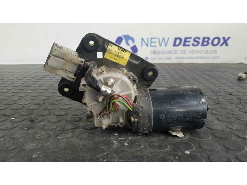 Recambio de motor limpia delantero para nissan terrano/terrano.ii (r20) 2.7 turbodiesel referencia OEM IAM 0390241185  