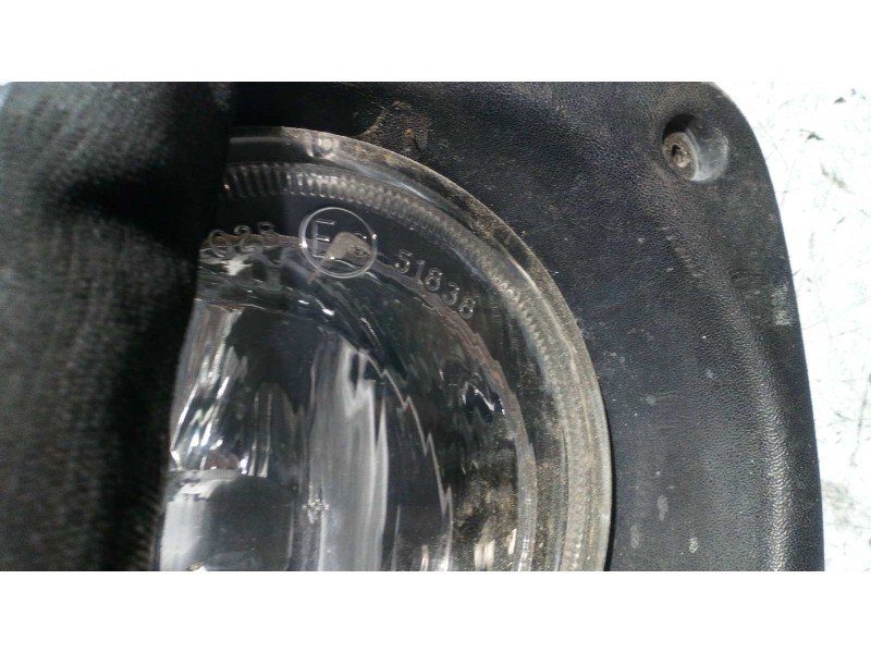 Recambio de faro antiniebla derecho para renault clio ii fase i (b/cbo) 1.4 referencia OEM IAM 51838  