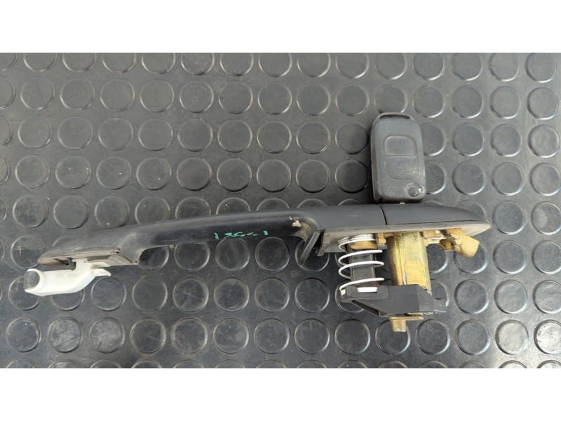 Recambio de maneta delantera izquierda para mercedes-benz vaneo (w414) furgoneta compacta cdi (414.700) referencia OEM IAM A0007