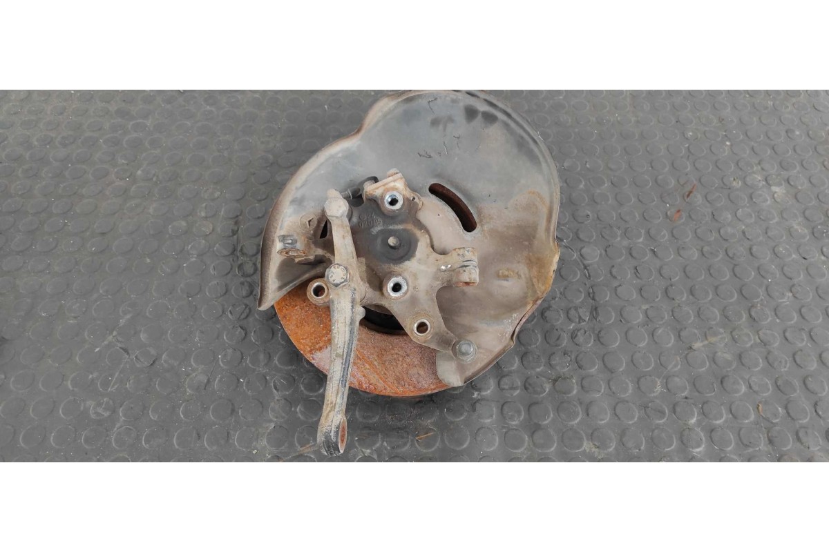 Recambio de mangueta delantera izquierda para mercedes-benz clase e (w124) berlina 3.2 24v cat referencia OEM IAM 240701  