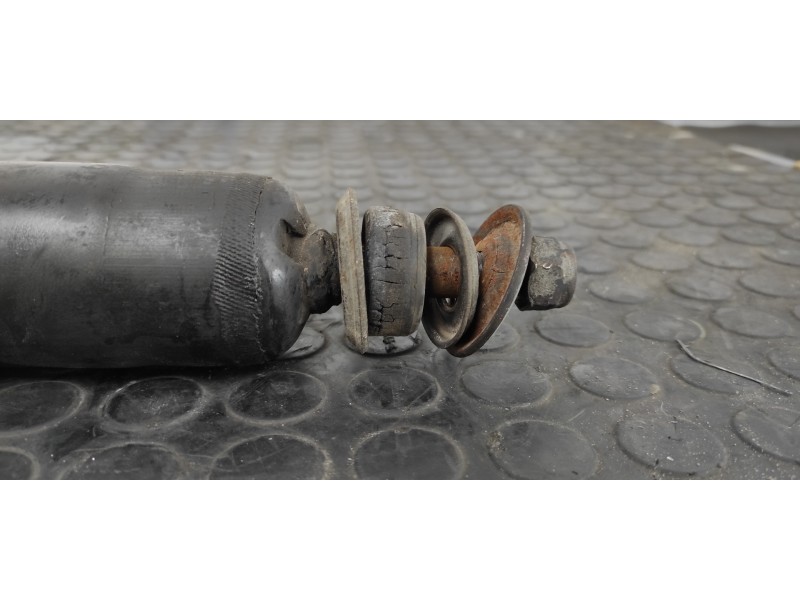Recambio de juego amortiguadores delantero para land rover discovery (salljg/lj) tdi (3-ptas.) referencia OEM IAM 81164844  