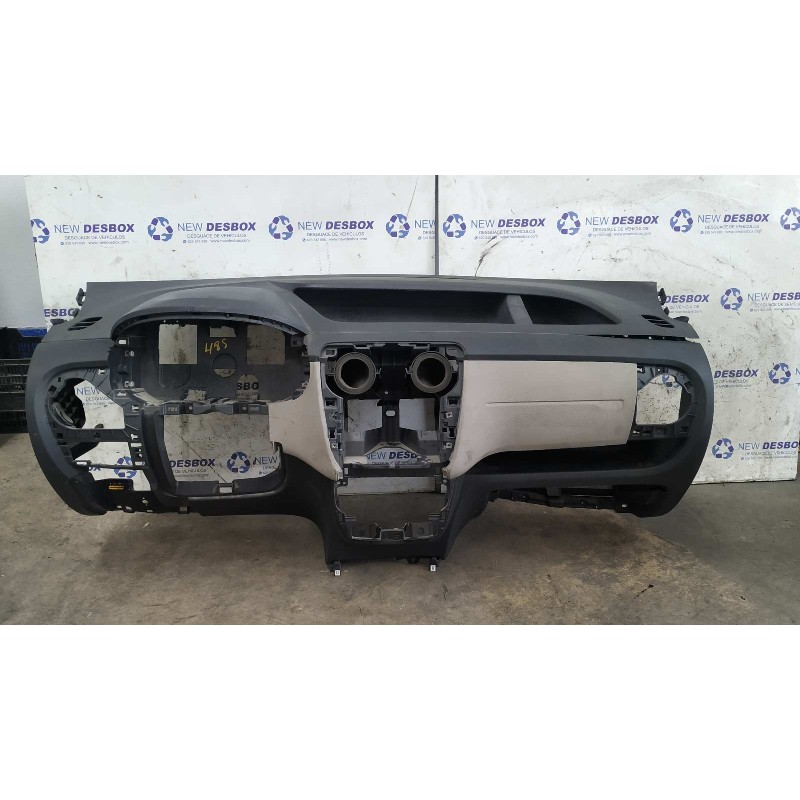 Recambio de salpicadero para dacia dokker essential referencia OEM IAM 681007582R  