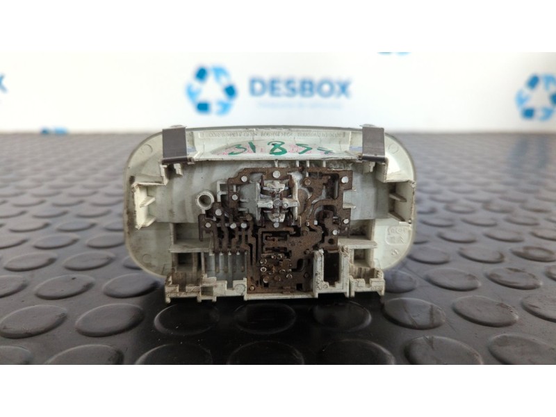 Recambio de luz interior para fiat scudo furgón (272) 10 business l1h1 90 multijet referencia OEM IAM 9680717080  