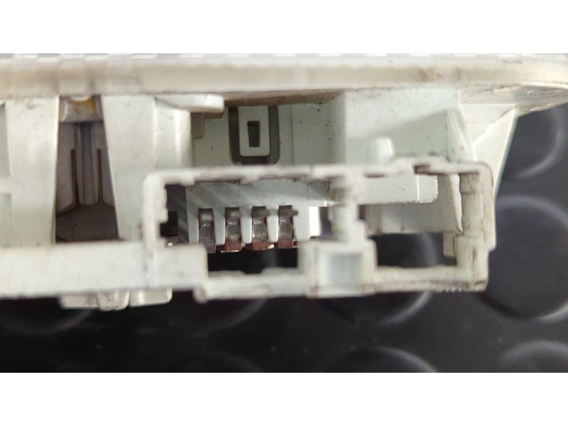 Recambio de luz interior para fiat scudo furgón (272) 10 business l1h1 90 multijet referencia OEM IAM 9680717080  