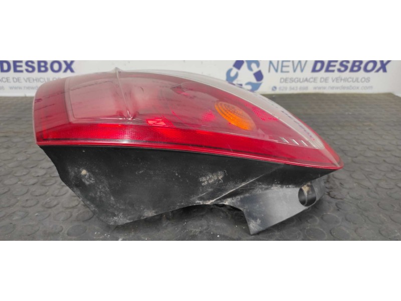Recambio de piloto trasero derecho para fiat bravo (198) 1.6 16v multijet easy (77kw) referencia OEM IAM 51757542  