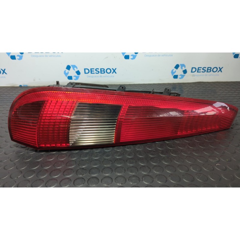 Recambio de piloto trasero izquierdo para ford fiesta (cbk) fun referencia OEM IAM 2S6113A603B  