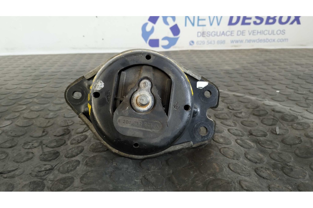 Recambio de soporte motor derecho para renault laguna ii (bg0) 1.9 dci diesel referencia OEM IAM 8200052026A  