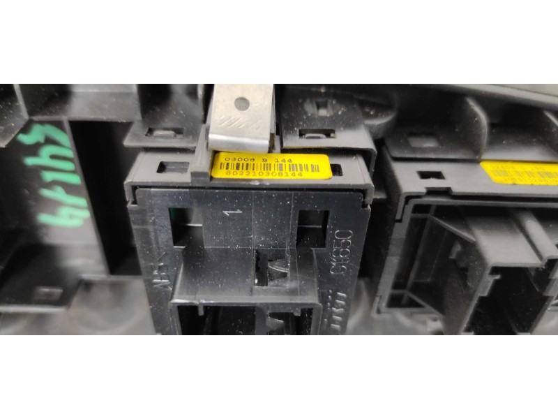 Recambio de mando elevalunas delantero izquierdo para fiat bravo (198) 1.6 16v multijet easy (77kw) referencia OEM IAM   