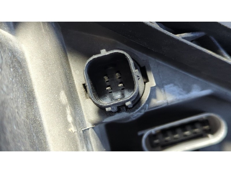 Recambio de faro izquierdo para mercedes-benz clase s (w220) berlina 320 cdi (220.026) referencia OEM IAM A2208200761  