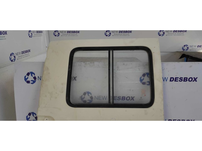 Recambio de puerta lateral corredera izquierda para nissan vanette cargo 2.3 diesel referencia OEM IAM   