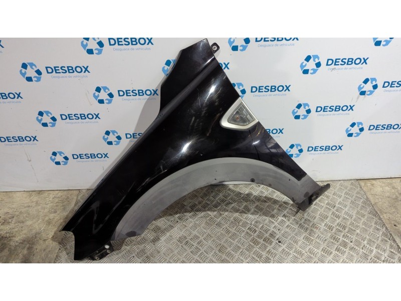 Recambio de aleta delantera izquierda para chevrolet captiva 2.0 vcdi lt referencia OEM IAM   