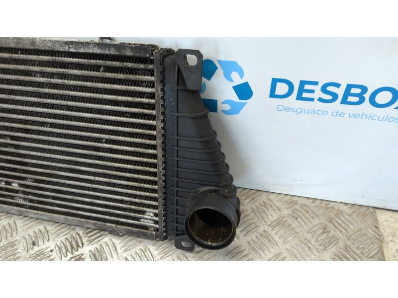 Recambio de intercooler para mercedes-benz sprinter 02.00  combi 213 cdi (902.671-672) referencia OEM IAM A9015010701  
