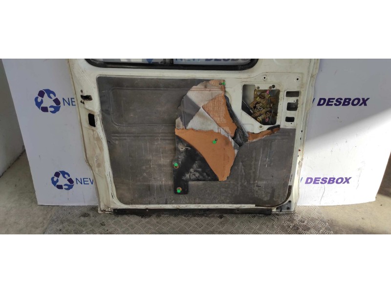 Recambio de puerta lateral corredera izquierda para nissan vanette cargo 2.3 diesel referencia OEM IAM   