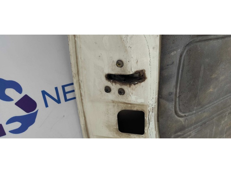 Recambio de puerta lateral corredera izquierda para nissan vanette cargo 2.3 diesel referencia OEM IAM   