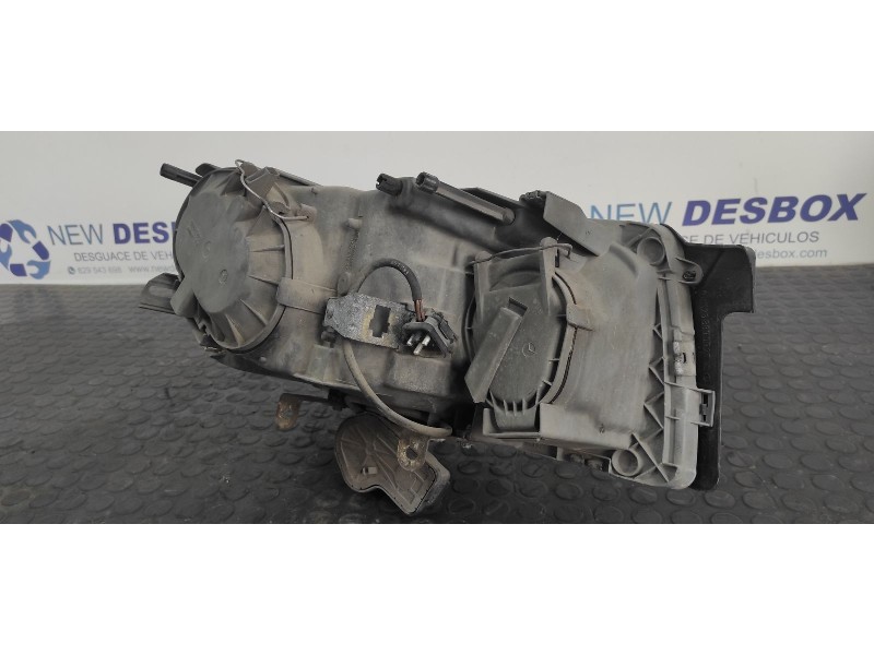 Recambio de faro izquierdo para mercedes-benz clase s (w126) berlina+coupe 5.6 v8 referencia OEM IAM 1305235091  