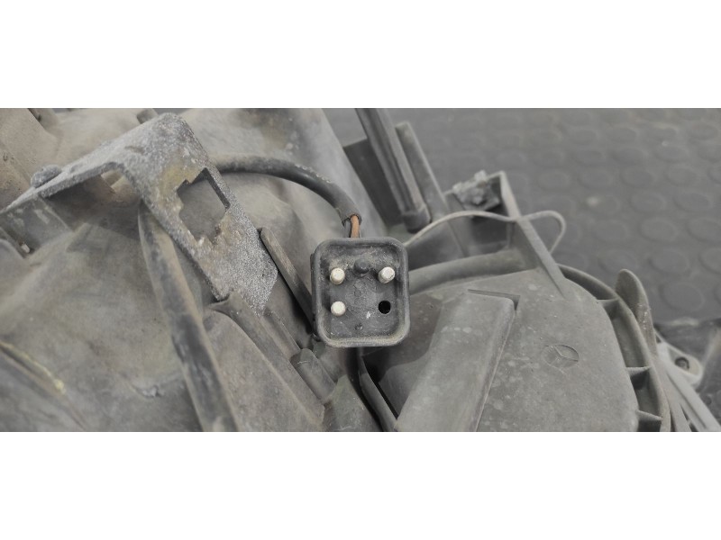 Recambio de faro izquierdo para mercedes-benz clase s (w126) berlina+coupe 5.6 v8 referencia OEM IAM 1305235091  