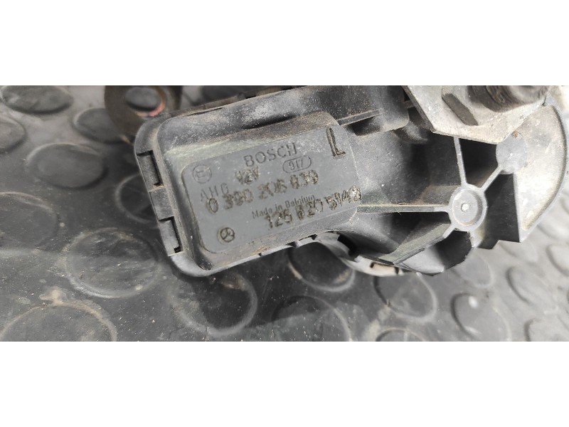 Recambio de faro izquierdo para mercedes-benz clase s (w126) berlina+coupe 5.6 v8 referencia OEM IAM 1305235091  