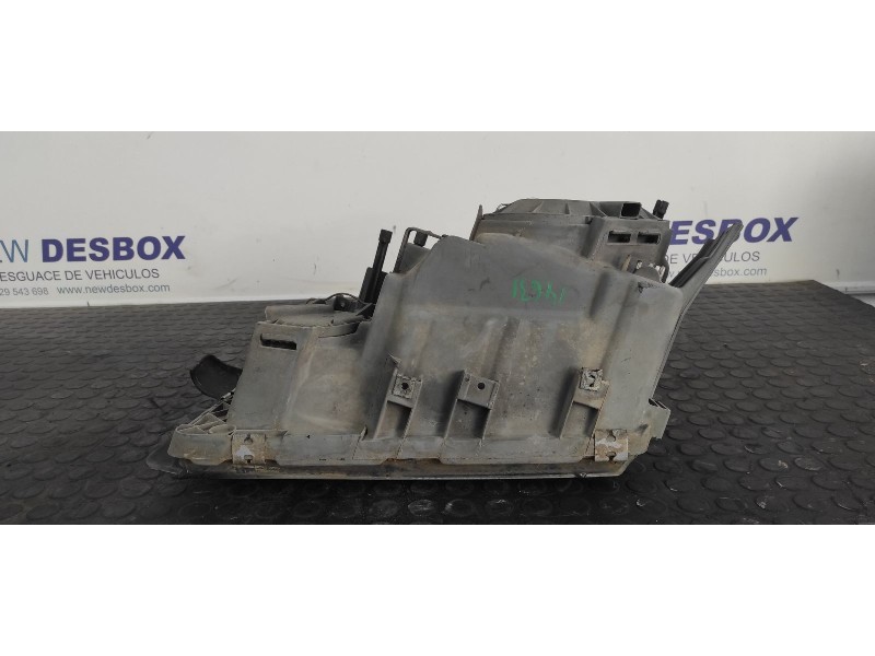 Recambio de faro derecho para mercedes-benz clase s (w126) berlina+coupe 5.6 v8 referencia OEM IAM 1305235092  