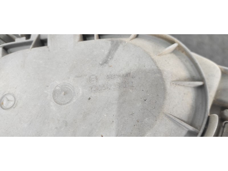 Recambio de faro derecho para mercedes-benz clase s (w126) berlina+coupe 5.6 v8 referencia OEM IAM 1305235092  