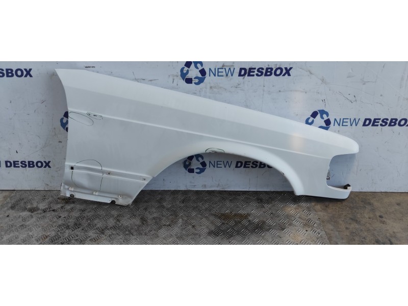 Recambio de aleta delantera derecha para mercedes-benz clase s (w126) berlina+coupe 5.6 v8 referencia OEM IAM   