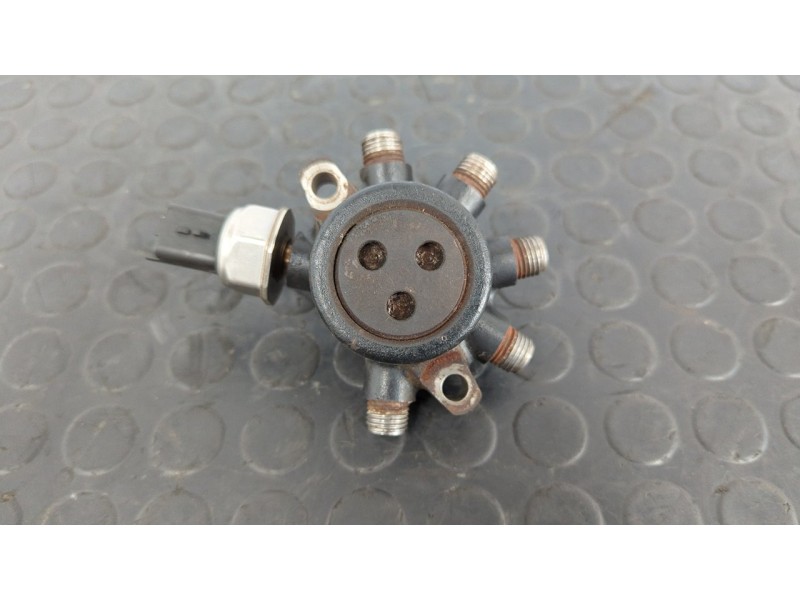 Recambio de rampa inyectora para ford tourneo connect (tc7) 1.8 tdci cat referencia OEM IAM 4M5Q9D280DB  