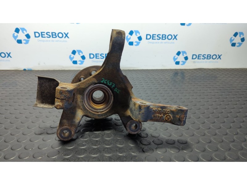 Recambio de mangueta delantera izquierda para mercedes-benz vito (w638) caja cerrada 110 cdi  (638.094) referencia OEM IAM   