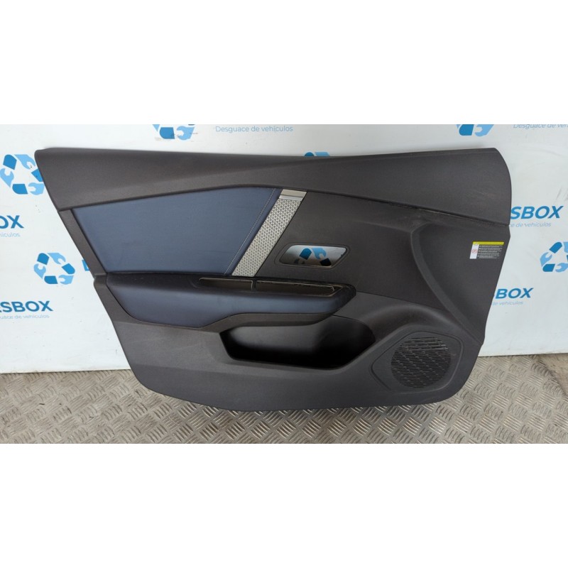 Recambio de guarnecido puerta delantera izquierda para citroen e-c4 100kw shine referencia OEM IAM 98405453ZD  